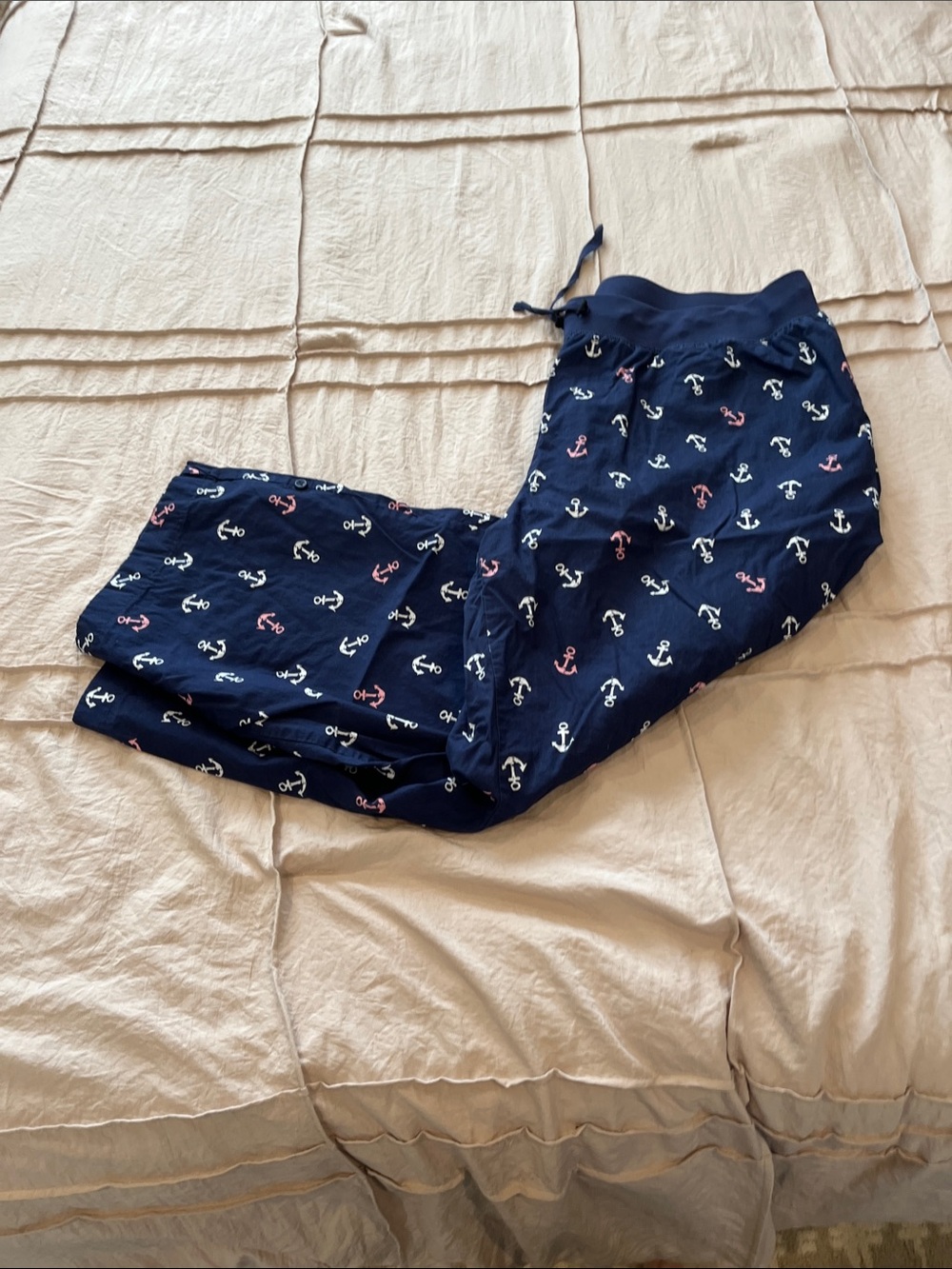 L.L. Bean Navy Anchor-Print Women’s capris